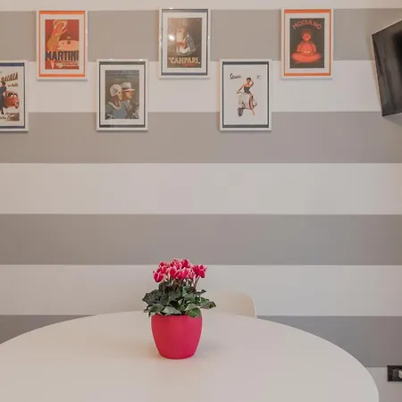 Modern Bright 2br Penthouse Close To Center