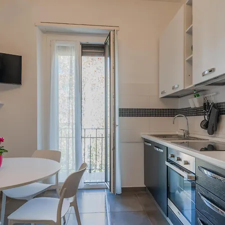 Modern Bright 2br Penthouse Close To Center تورينو