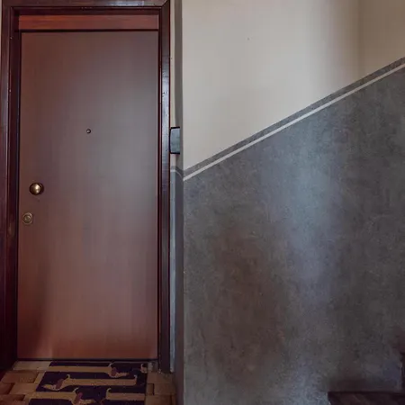 Διαμέρισμα Modern Bright 2br Penthouse Close To Center *