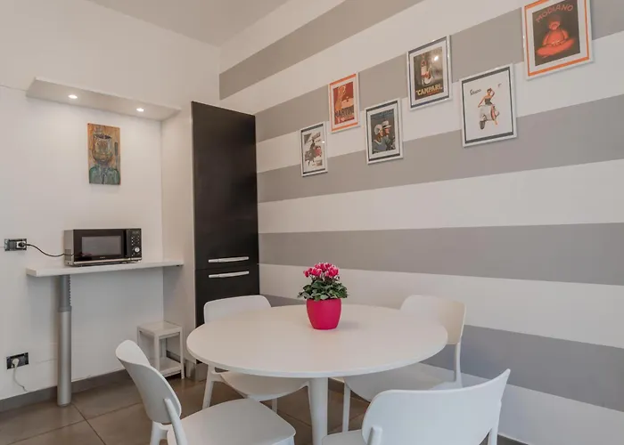 Modern Bright 2br Penthouse Close To Center Apartament Turyn