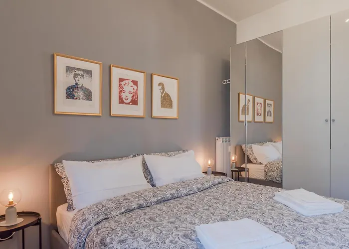 דירה Modern Bright 2br Penthouse Close To Center טורינו