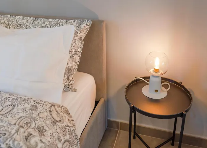 Modern Bright 2br Penthouse Close To Center Turyn