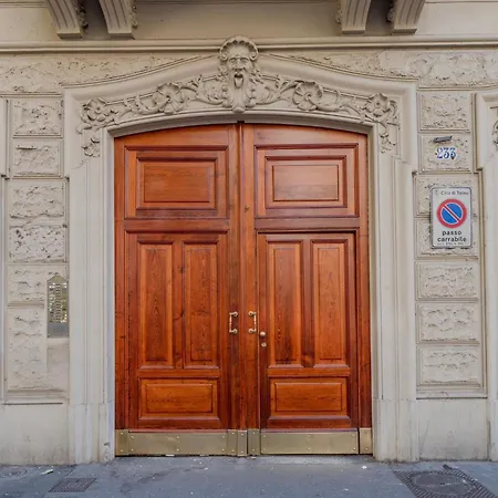 Modern Bright 2br Penthouse Close To Center Apartment Turin