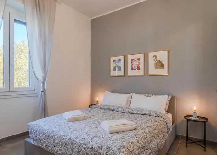 Modern Bright 2br Penthouse Close To Center Apartment *