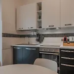 شقة Modern Bright 2br Penthouse Close To Center *