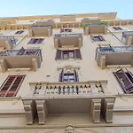 Modern Bright 2br Penthouse Close To Center تورينو