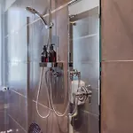 Modern Bright 2br Penthouse Close To Center
